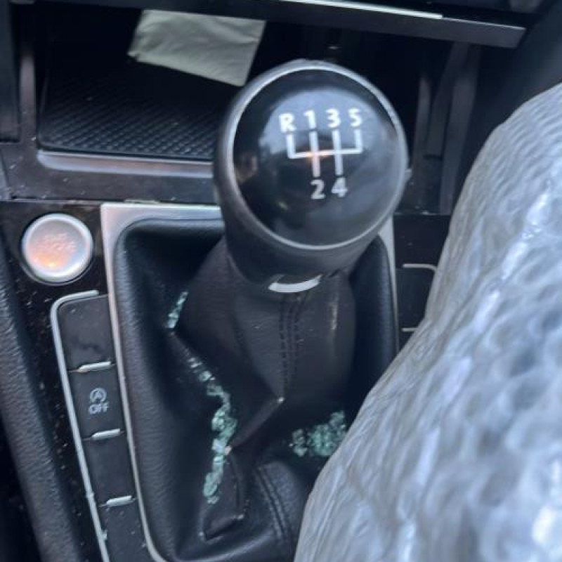 Renfort pare choc avant (traverse) VOLKSWAGEN GOLF 7 Photo n°8