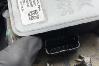 Pompe à carburant PEUGEOT 308 2