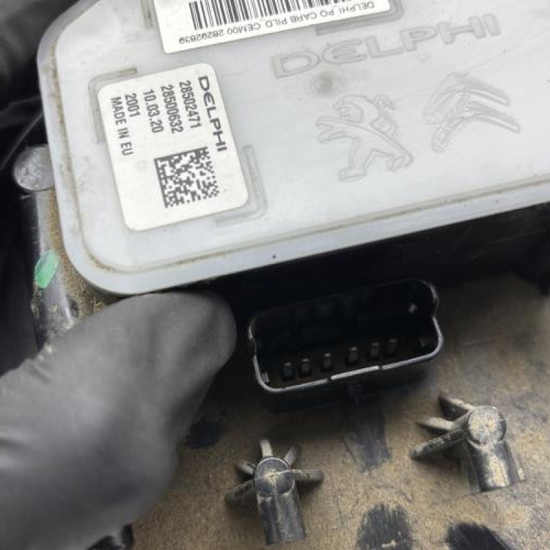 Pompe à carburant PEUGEOT 308 2 Photo n°4