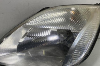 Optique avant principal gauche (feux)(phare) FORD FIESTA 5