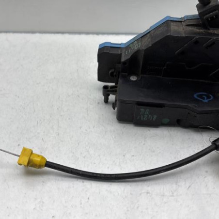 Serrure arriere droit PEUGEOT 207
