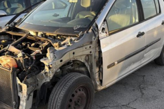 Moteur essuie glace avant RENAULT CLIO 3