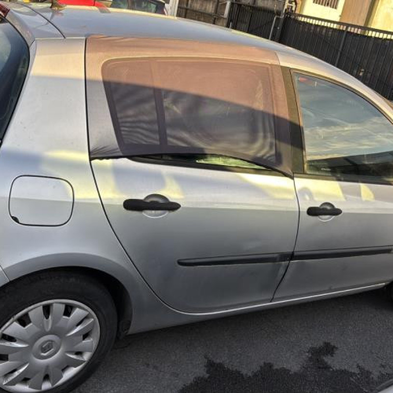 Moteur essuie glace avant RENAULT CLIO 3 Photo n°20