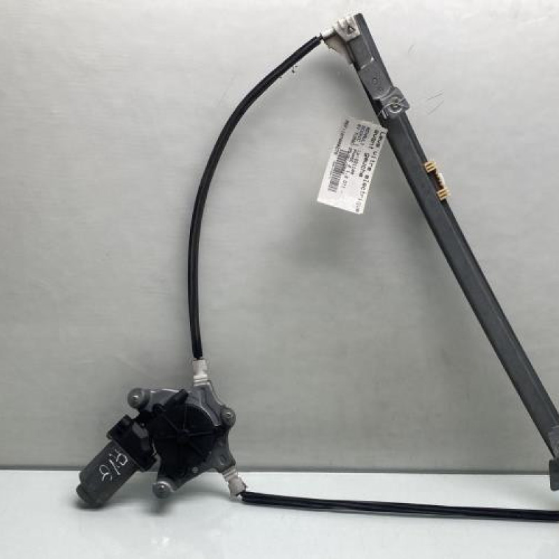 Leve vitre electrique avant gauche RENAULT SCENIC 1 Photo n°6