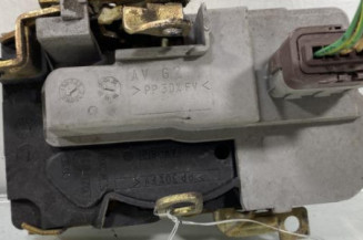 Serrure avant gauche PEUGEOT 206