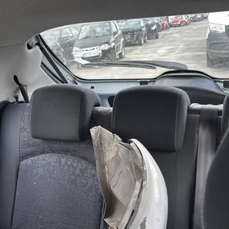Poignee interieur avant droit PEUGEOT 206 Photo n°15