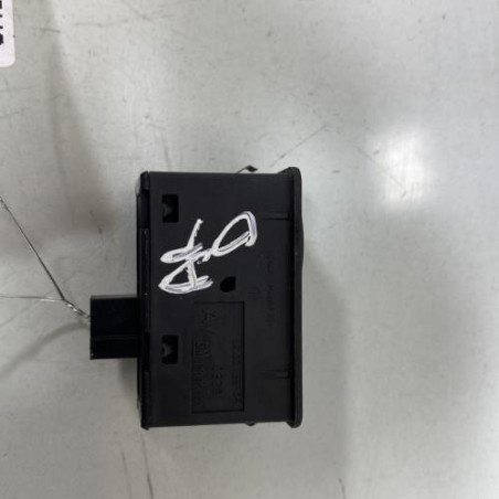 Interrupteur de leve vitre arriere droit OPEL ZAFIRA B