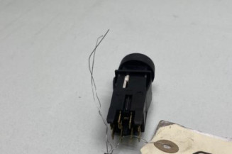 Bouton de warning PEUGEOT 106