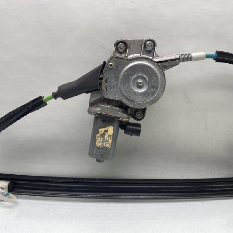 Leve vitre electrique avant gauche ALFA ROMEO 147 Photo n°1