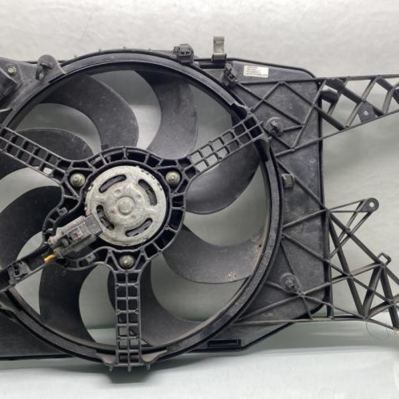 Moto ventilateur radiateur OPEL CORSA D Photo n°4