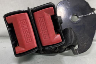 Attache ceinture arriere droit RENAULT CLIO 2