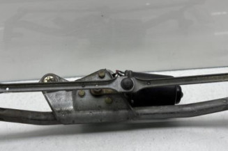 Moteur essuie glace avant PEUGEOT 106