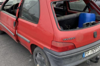Moteur essuie glace avant PEUGEOT 106