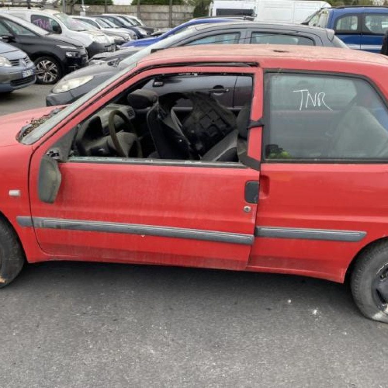 Moteur essuie glace avant PEUGEOT 106 Photo n°13