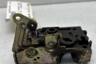Serrure avant gauche PEUGEOT 106