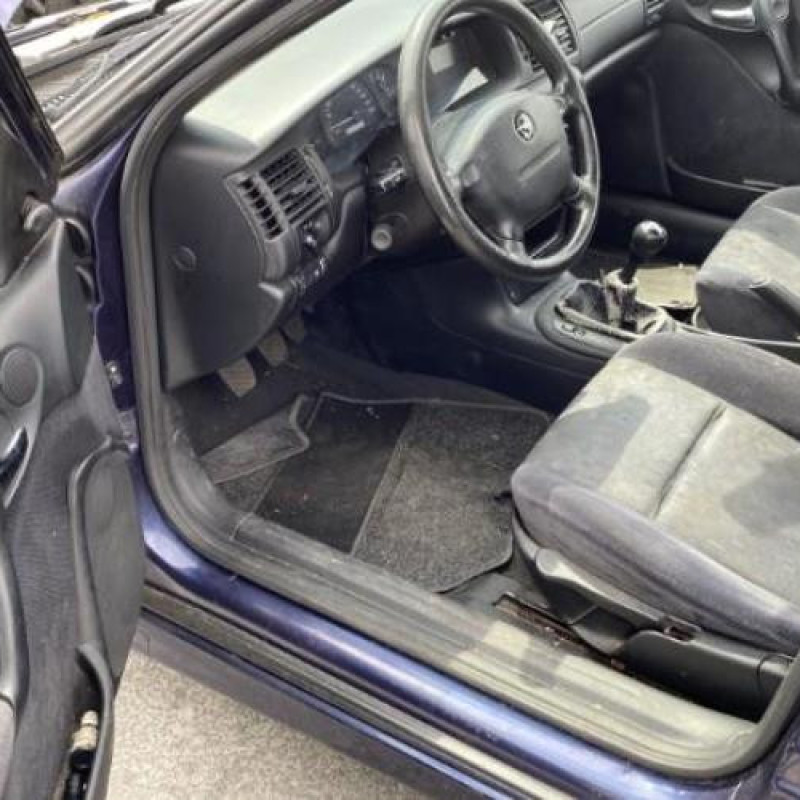 Retroviseur interieur OPEL VECTRA B Photo n°11