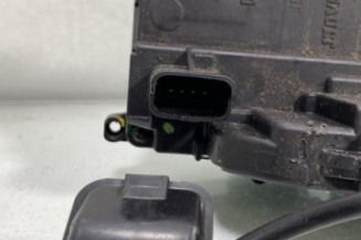 Serrure arriere droit RENAULT CLIO 3