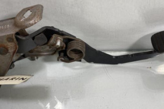 Pedale d'embrayage RENAULT CLIO 3 Photo n°1
