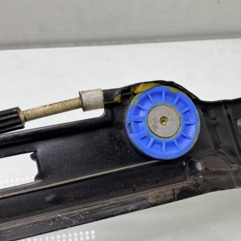 Leve vitre electrique arriere droit SEAT ALTEA Photo n°3