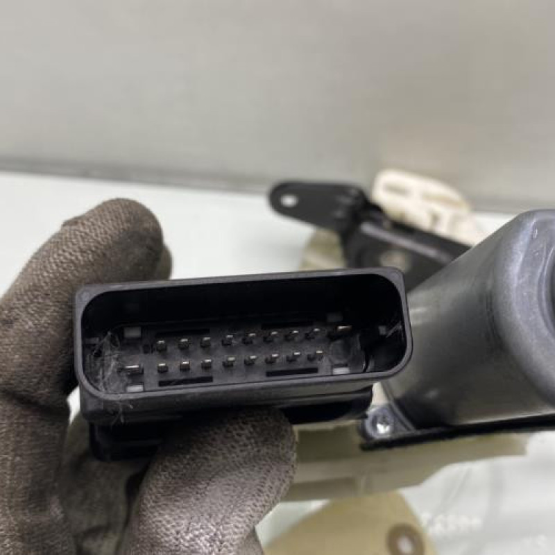 Leve vitre electrique arriere droit SEAT ALTEA Photo n°5