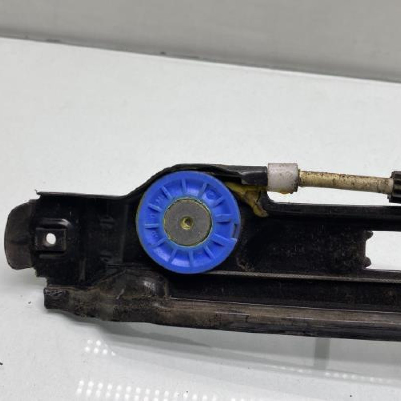 Leve vitre electrique arriere gauche SEAT ALTEA Photo n°3