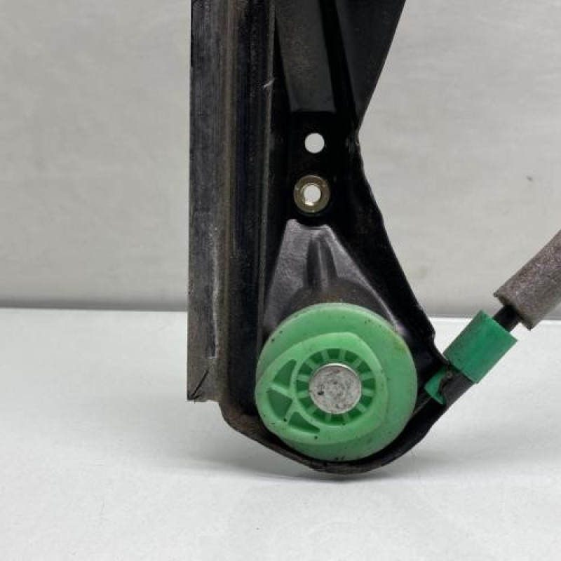 Leve vitre electrique avant droit FORD FOCUS 1 Photo n°4
