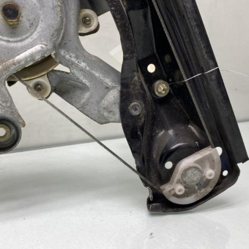 Leve vitre electrique avant droit FORD FOCUS 1 Photo n°5