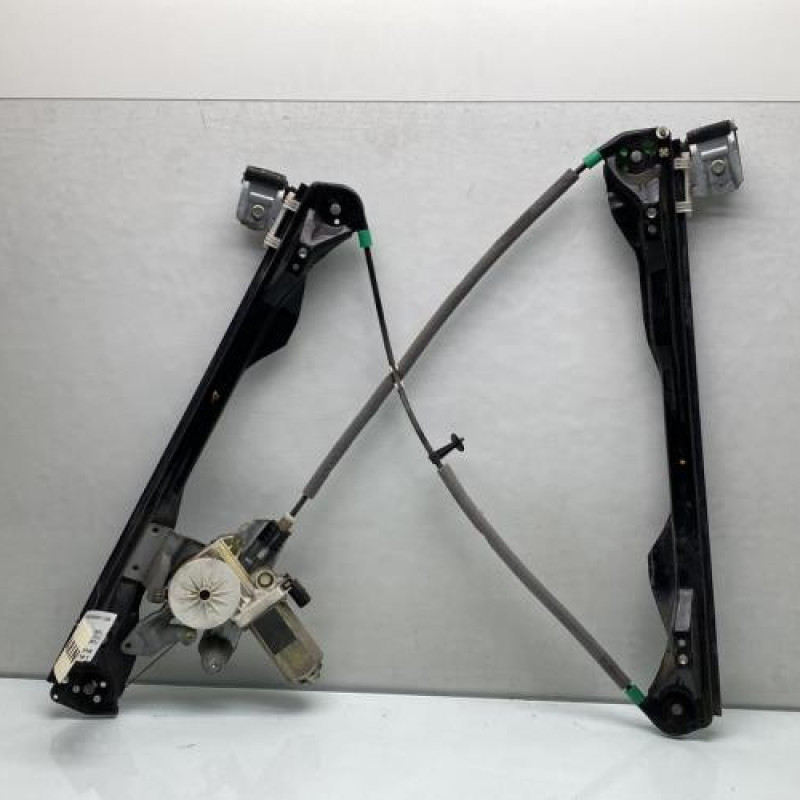 Leve vitre electrique avant droit FORD FOCUS 1 Photo n°6