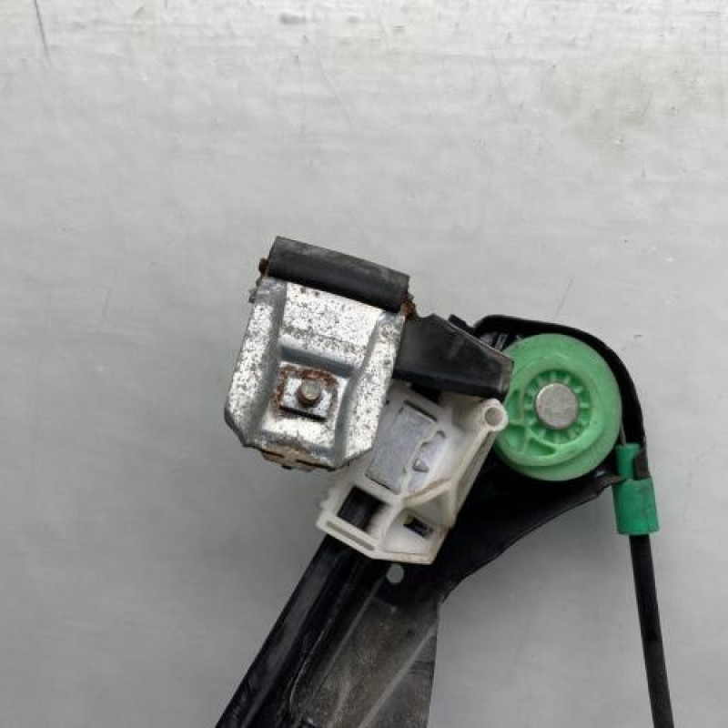 Leve vitre electrique avant gauche FORD FOCUS 1 Photo n°3