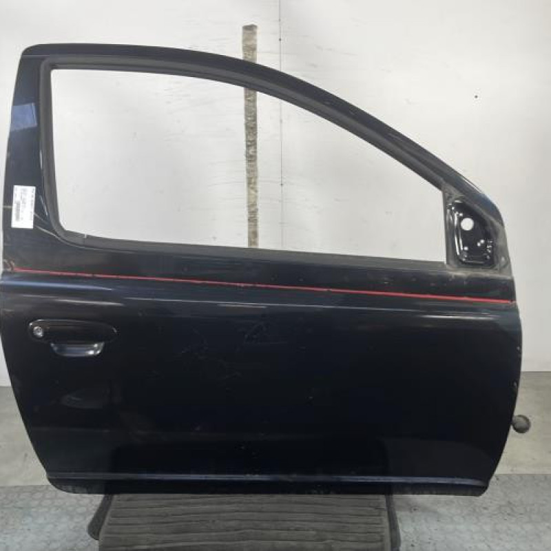 Porte avant droit TOYOTA YARIS 1 Photo n°1