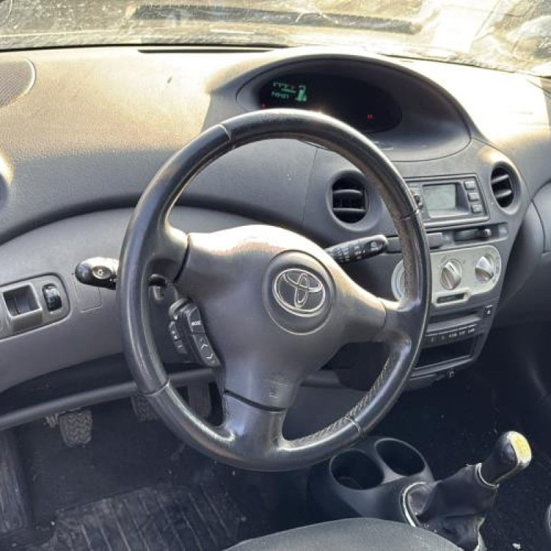 Porte avant droit TOYOTA YARIS 1 Photo n°17