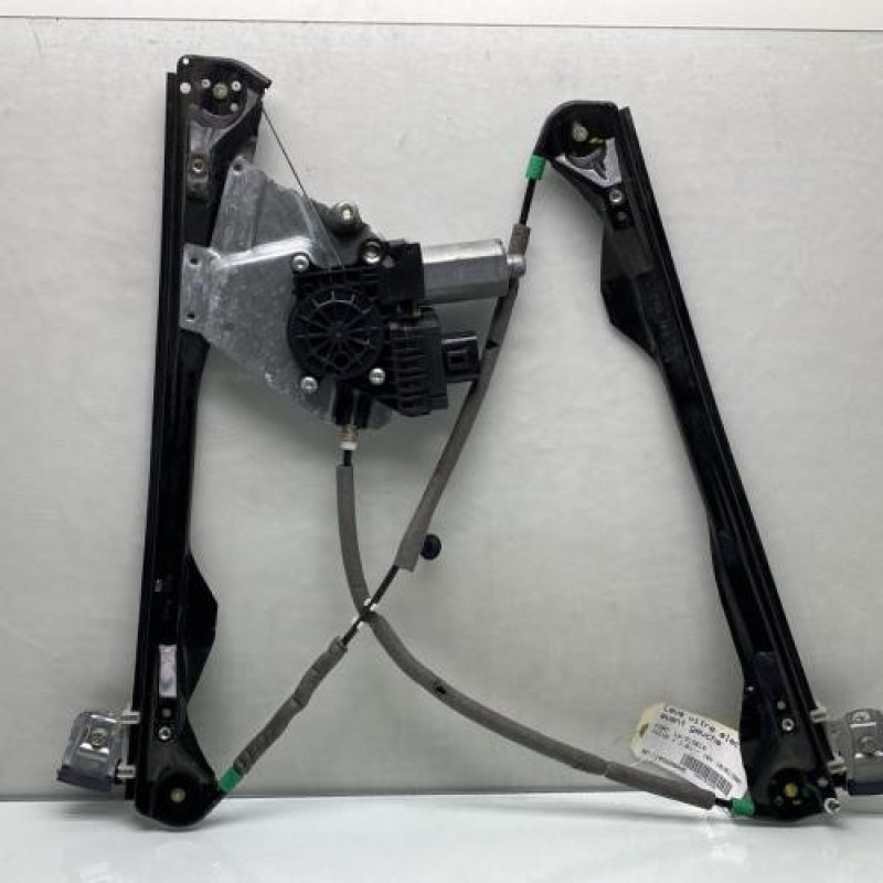 Leve vitre electrique avant gauche FORD FOCUS 1 Photo n°6