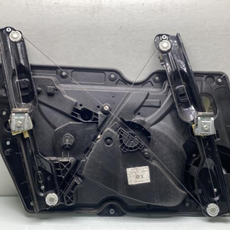 Leve vitre electrique avant droit VOLKSWAGEN GOLF 6 Photo n°3