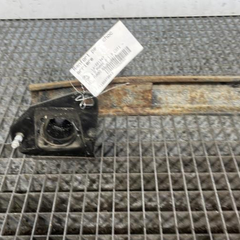 Renfort pare choc arriere (traverse) OPEL CORSA D Photo n°5