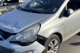 Renfort pare choc arriere (traverse) OPEL CORSA D