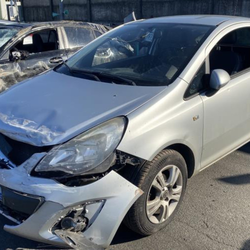 Renfort pare choc arriere (traverse) OPEL CORSA D Photo n°8