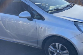Renfort pare choc arriere (traverse) OPEL CORSA D