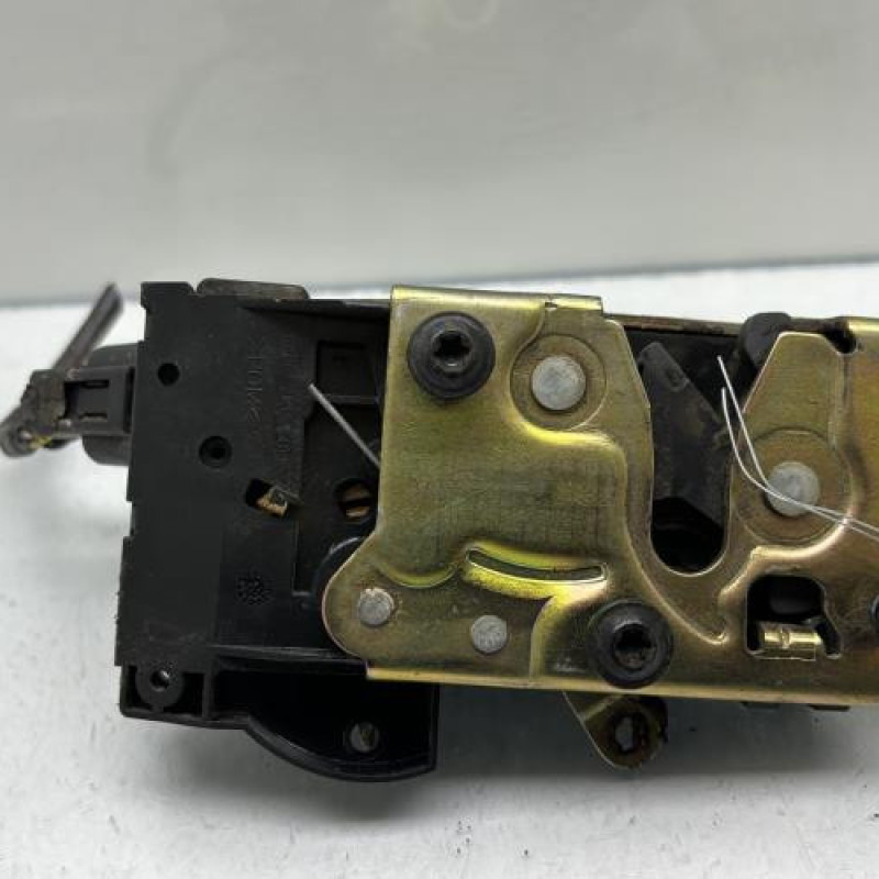 Serrure avant droit FORD FOCUS 1 Photo n°4