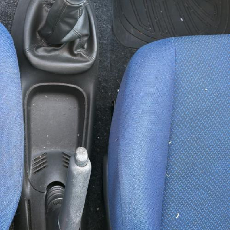 Poignee porte arriere gauche FIAT PUNTO 2 Photo n°20