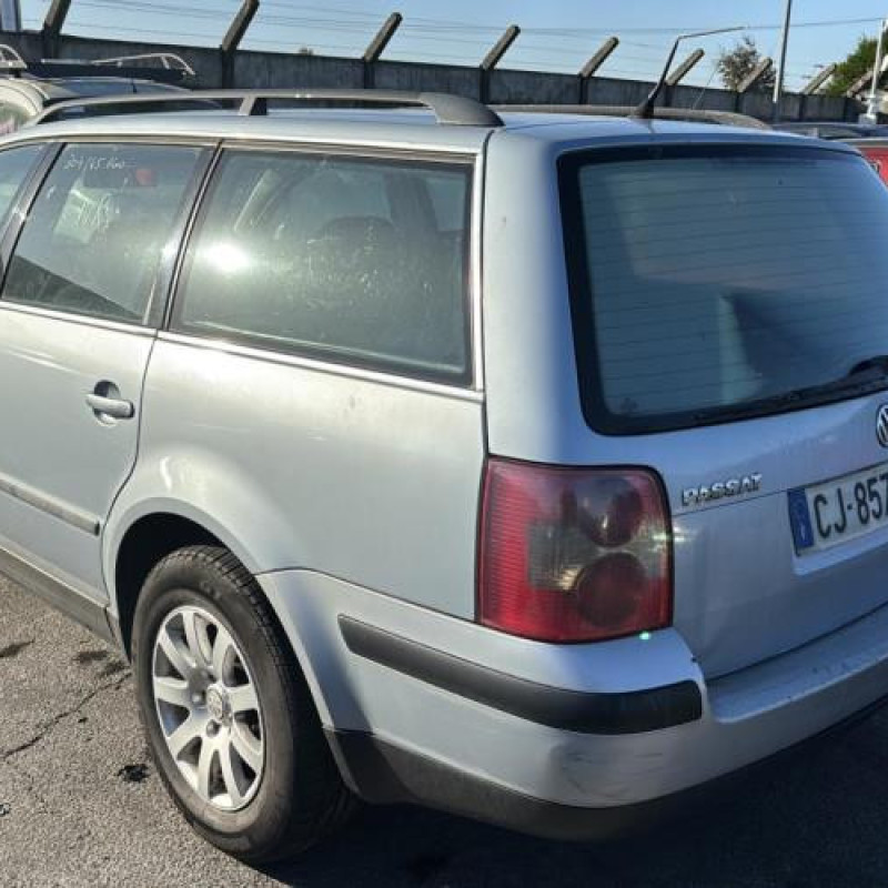 Serrure avant gauche VOLKSWAGEN PASSAT 4 Photo n°8
