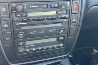 Serrure avant gauche VOLKSWAGEN PASSAT 4