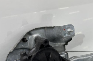 Leve vitre electrique avant gauche PEUGEOT 208 1