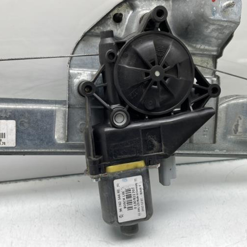 Leve vitre electrique avant gauche PEUGEOT 208 1 Photo n°4