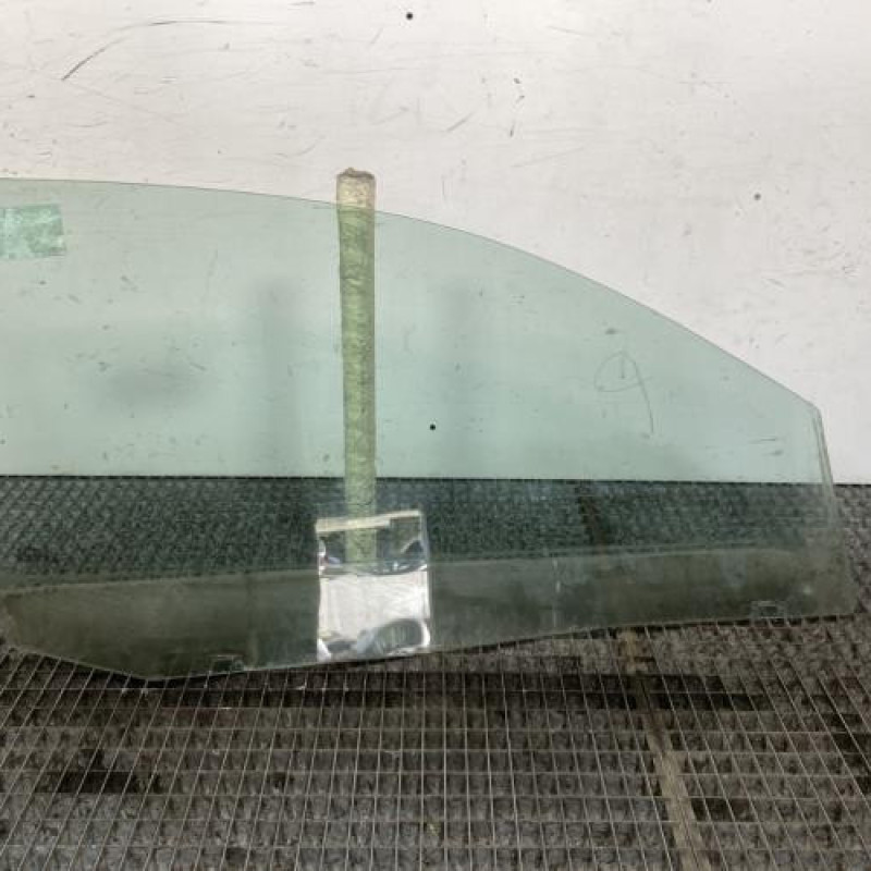 Vitre avant gauche SEAT IBIZA 3 Photo n°5