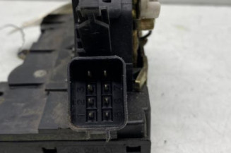 Serrure avant droit FORD FOCUS 1