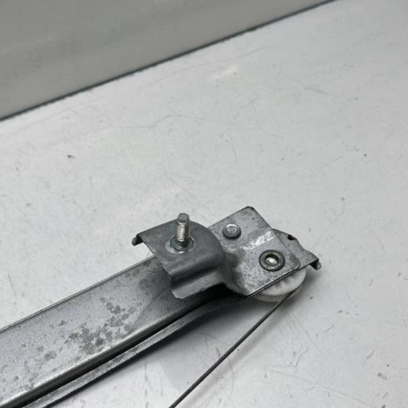 Leve vitre electrique avant droit RENAULT ARKANA Photo n°2
