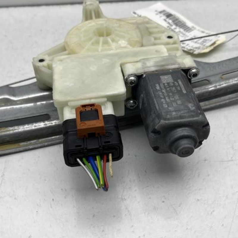 Leve vitre electrique arriere droit PEUGEOT 308 2 SW Photo n°5