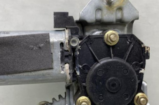 Leve vitre electrique avant gauche PEUGEOT 205