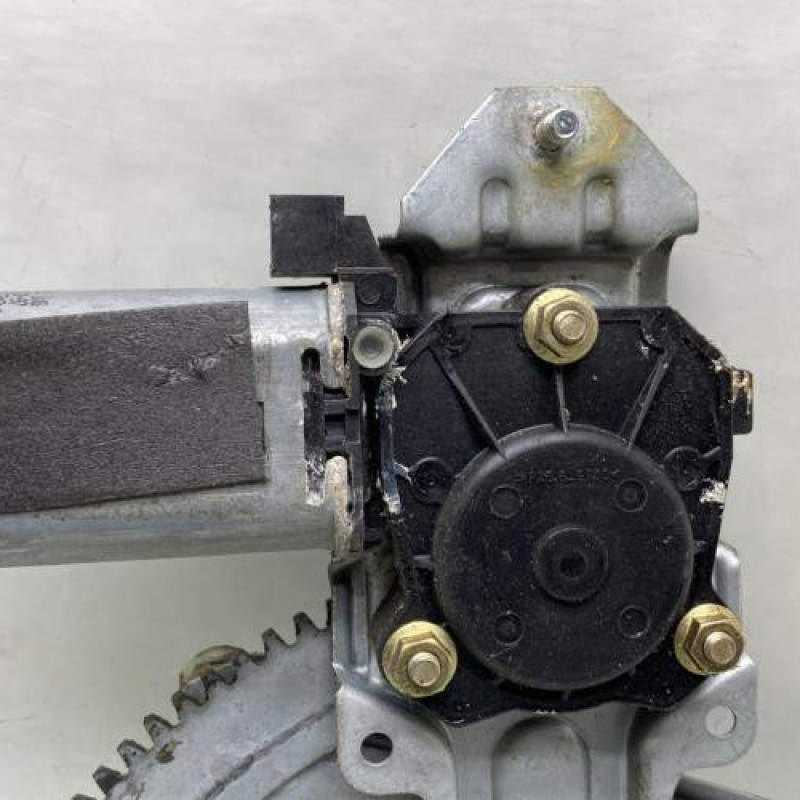 Leve vitre electrique avant gauche PEUGEOT 205 Photo n°2