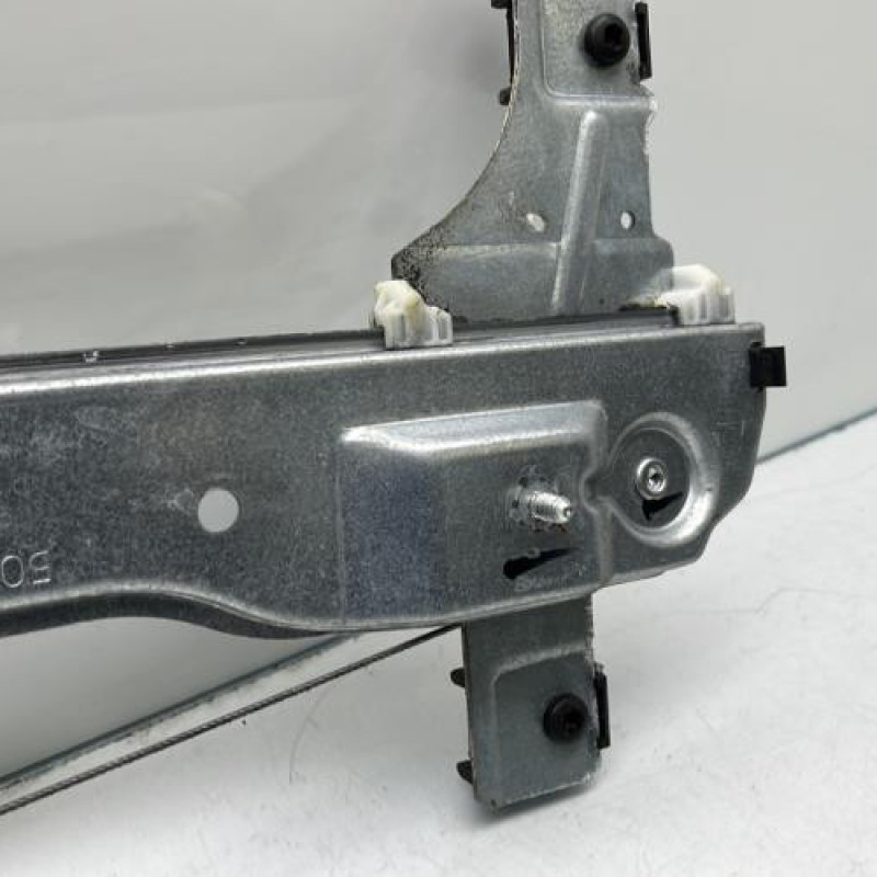 Leve vitre electrique avant gauche PEUGEOT 208 1 Photo n°4